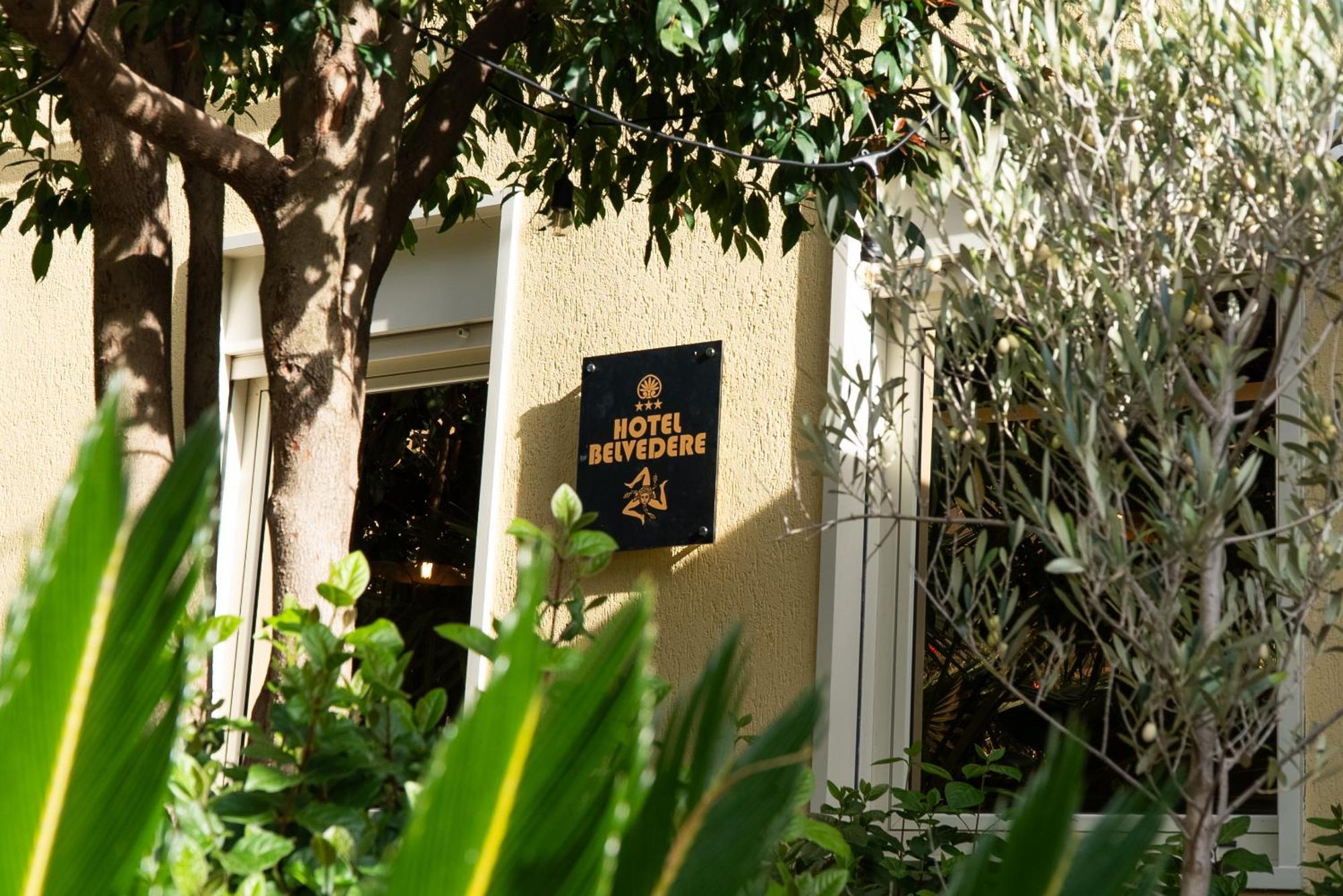 Hotel Belvedere กานิกัตติ ภายนอก รูปภาพ
